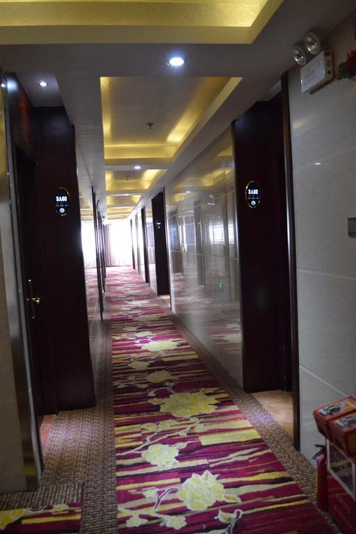 Xiang Tian Hotel Canton Esterno foto